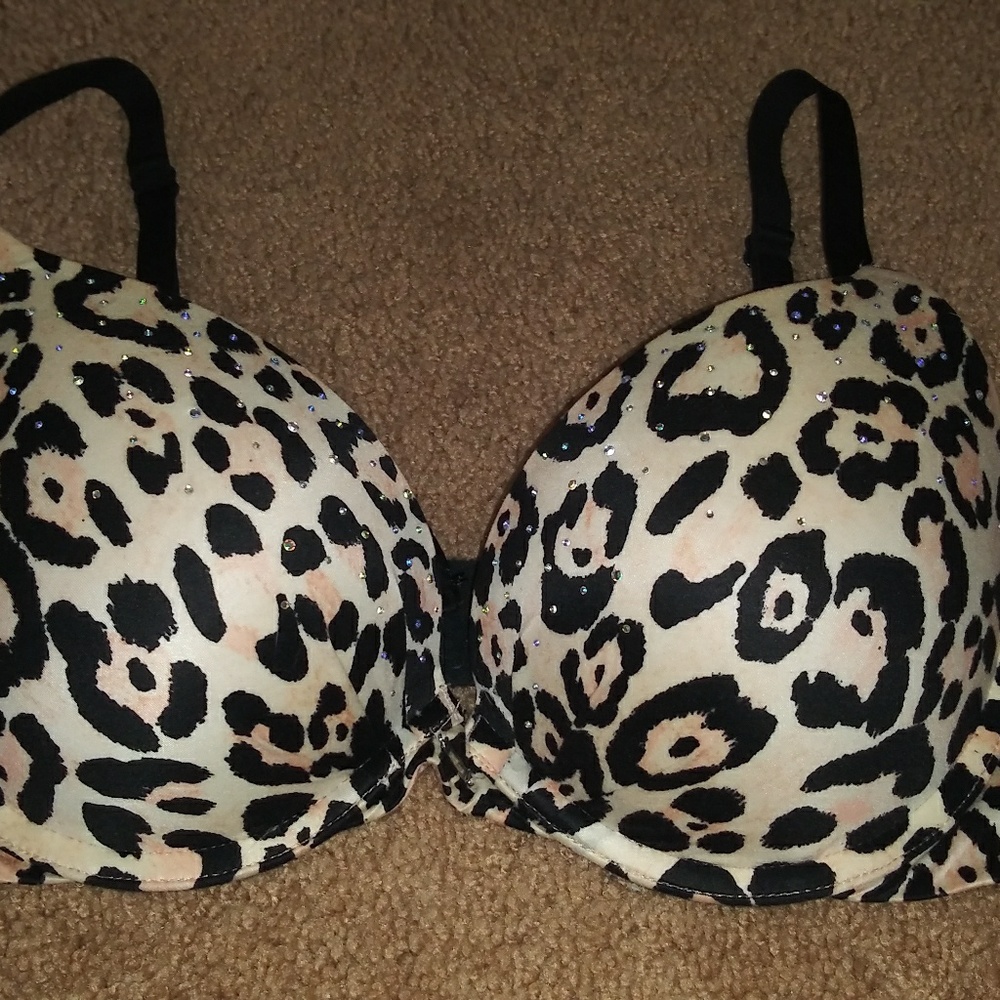 Victoria's Secret Very Sexy Push Up